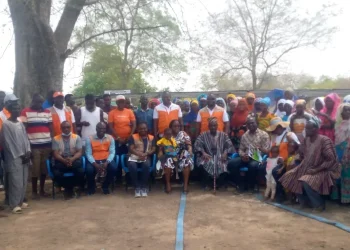 World Vision distributes seedlings