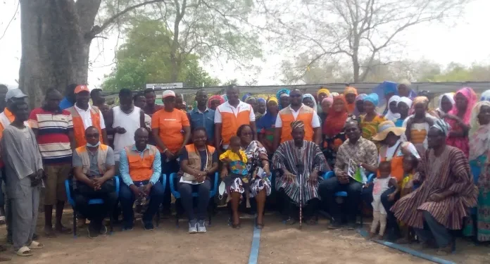 World Vision distributes seedlings